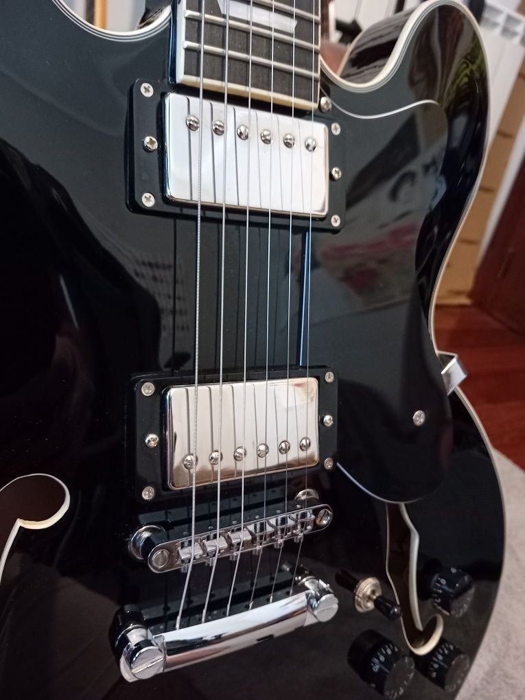 Guitarra Semi-Acústica Donner