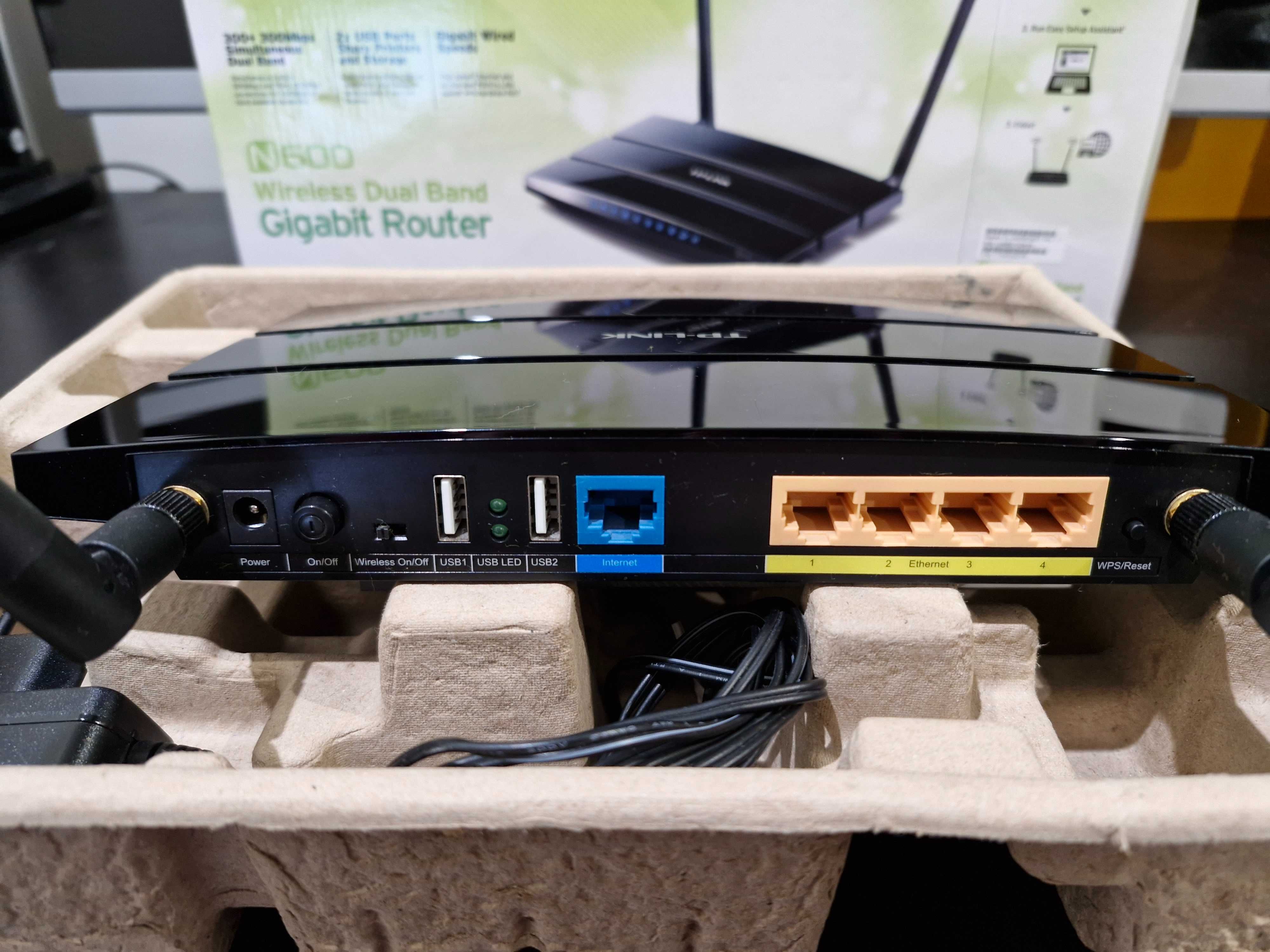 Router Wi-fi TP-Link N600 Dual Band Gigabit TL-WDR3600 - como novo