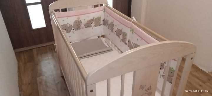 Oddam łóżeczko w dobrym stanie za 250 zł odbiór osobisty