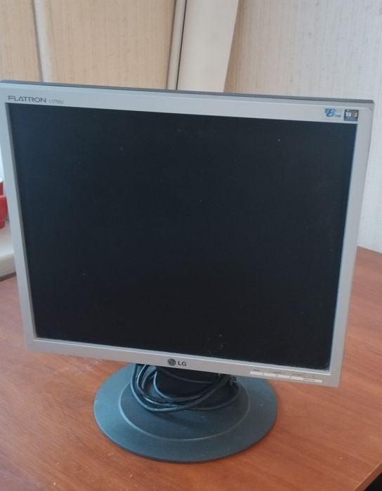 Акустична система, самбуфер, колонка, монитор.