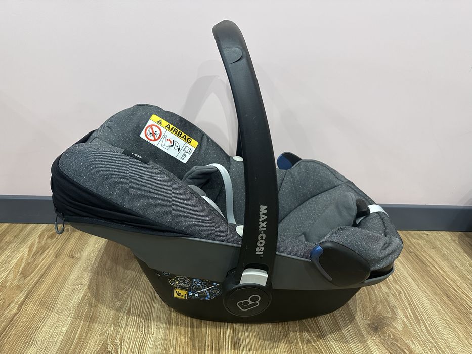 Автолюлька Maxi-Cosi Pebble Pro I-size