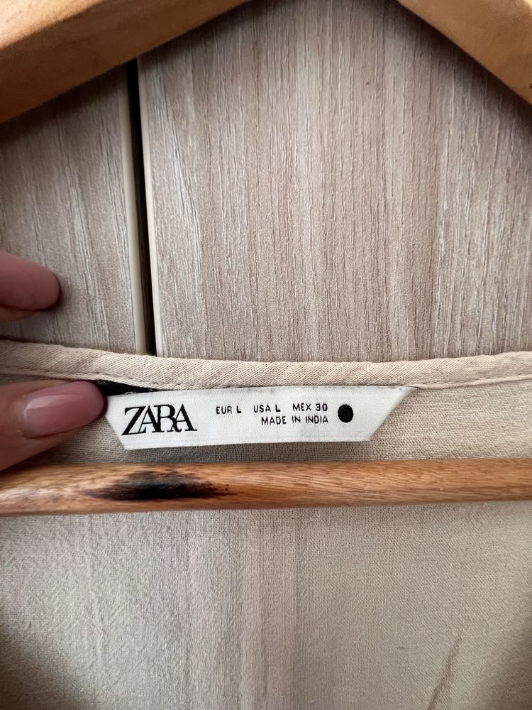 Сукня ZARA бежевого кольору