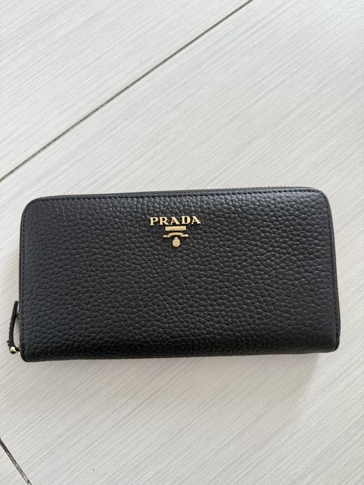 Гаманець Prada шкіряний