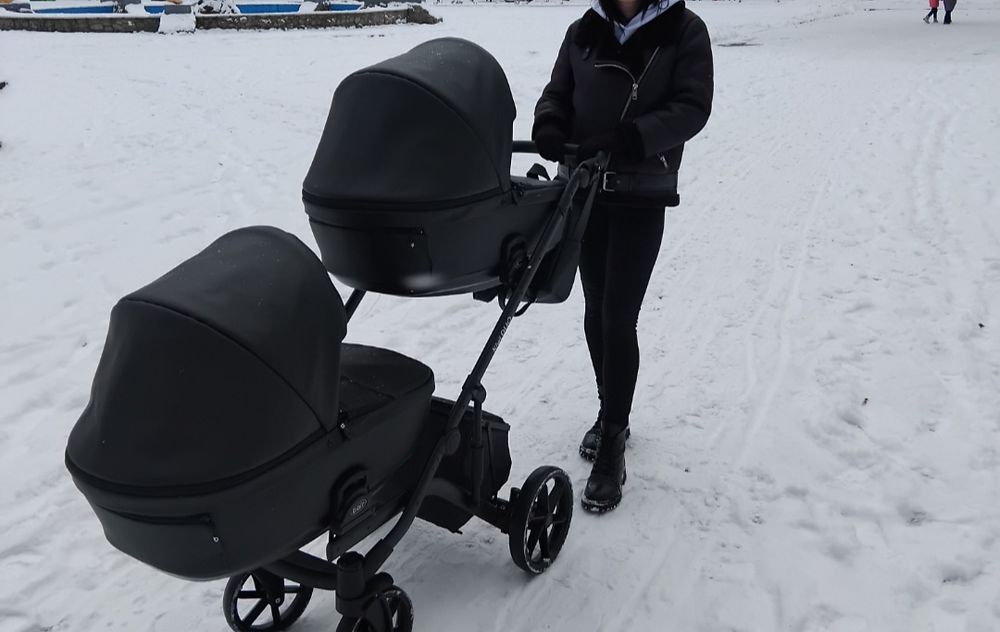 Коляска для двійні чорна