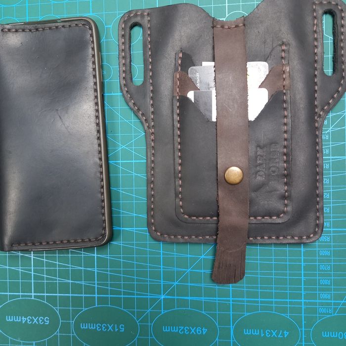 Сумка-чехол поясна шкіряна .