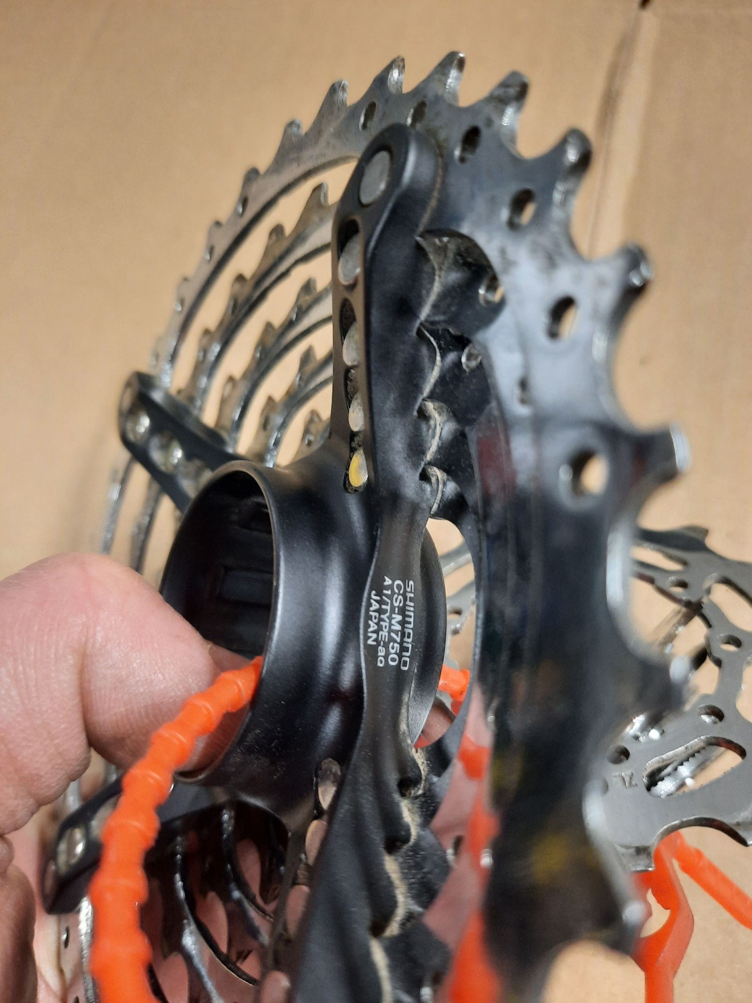 kaseta rowerowa shimano CS-M750 . 9sp 9s era 11-32t  deore XT 0225