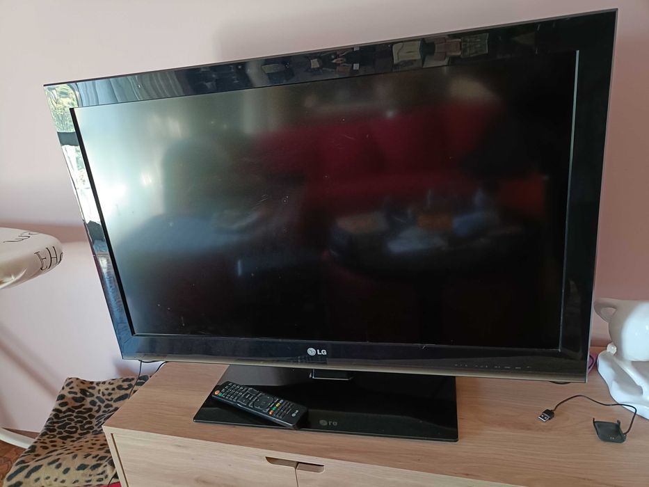 Televisor plano LG