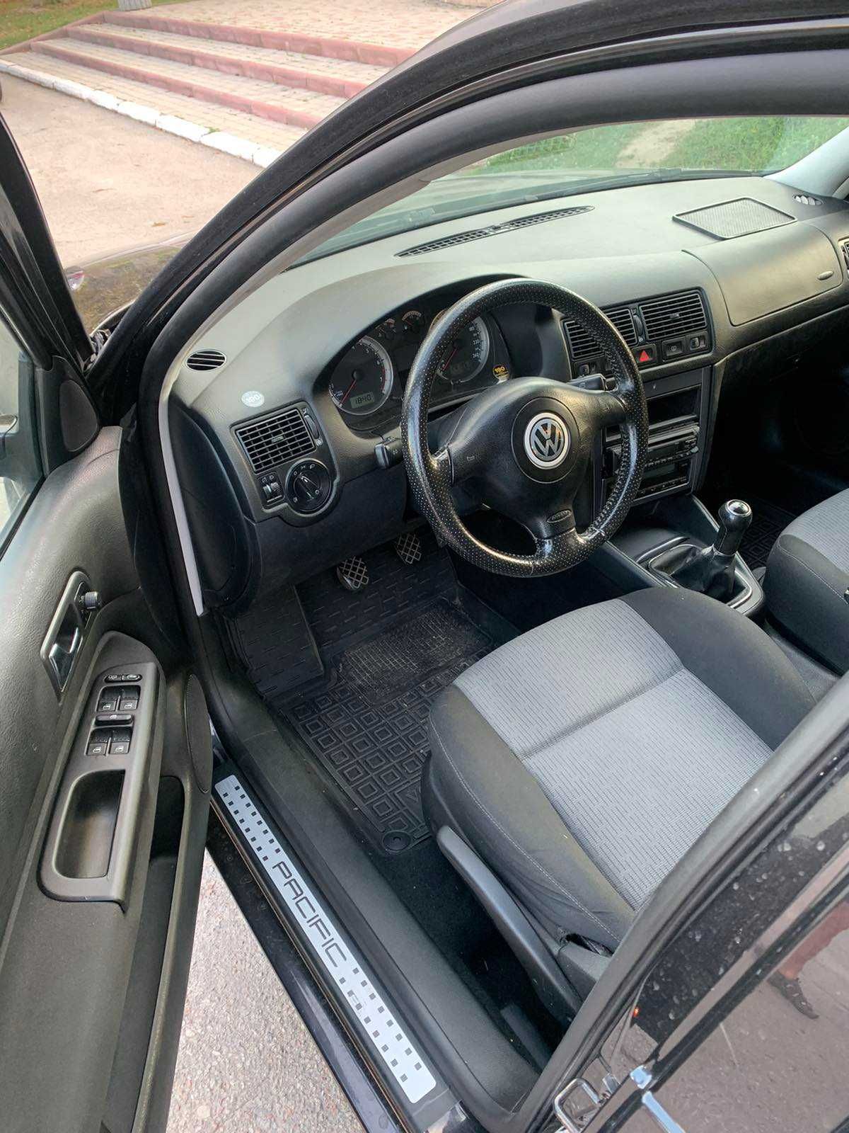 Volkswagen golf 4