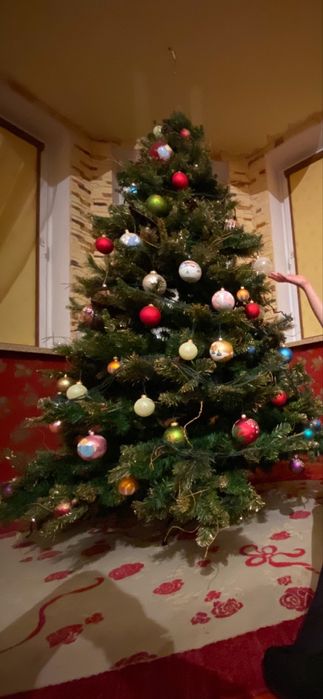 Ялинка штучна на новий рік