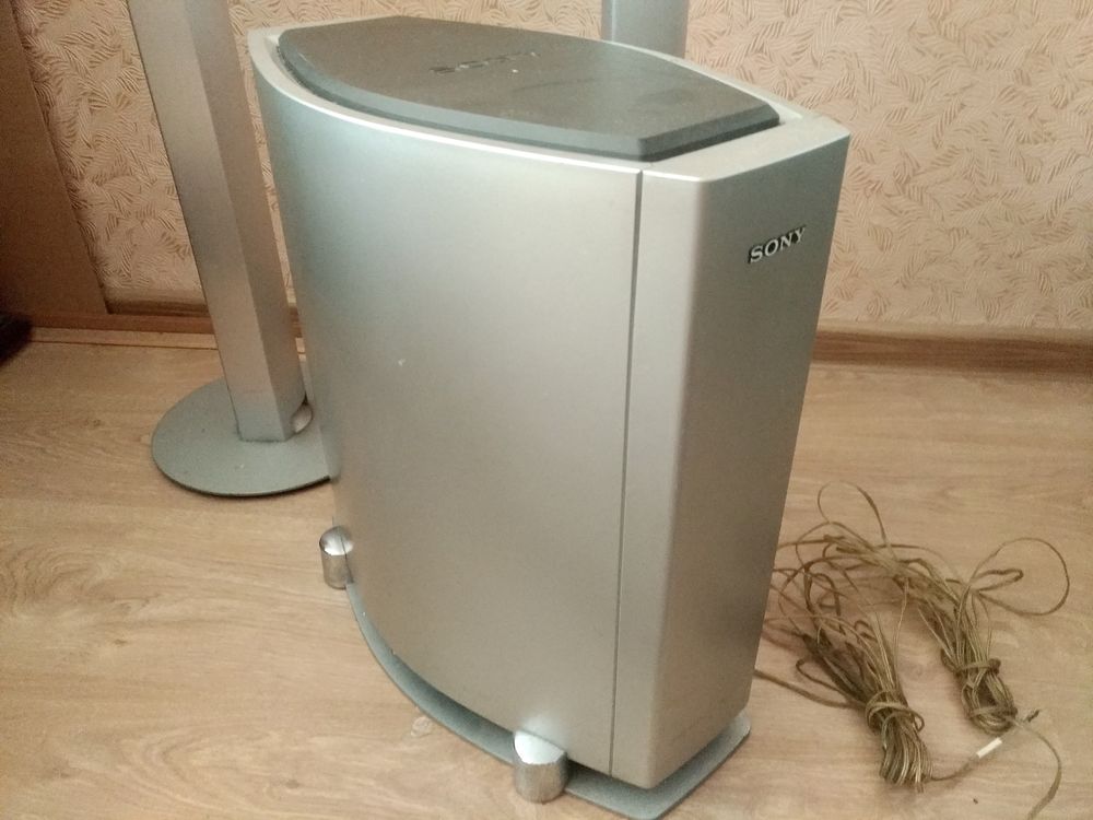 колонки Sony 5.1 SS-RS550 Subwoofer SS-WS550