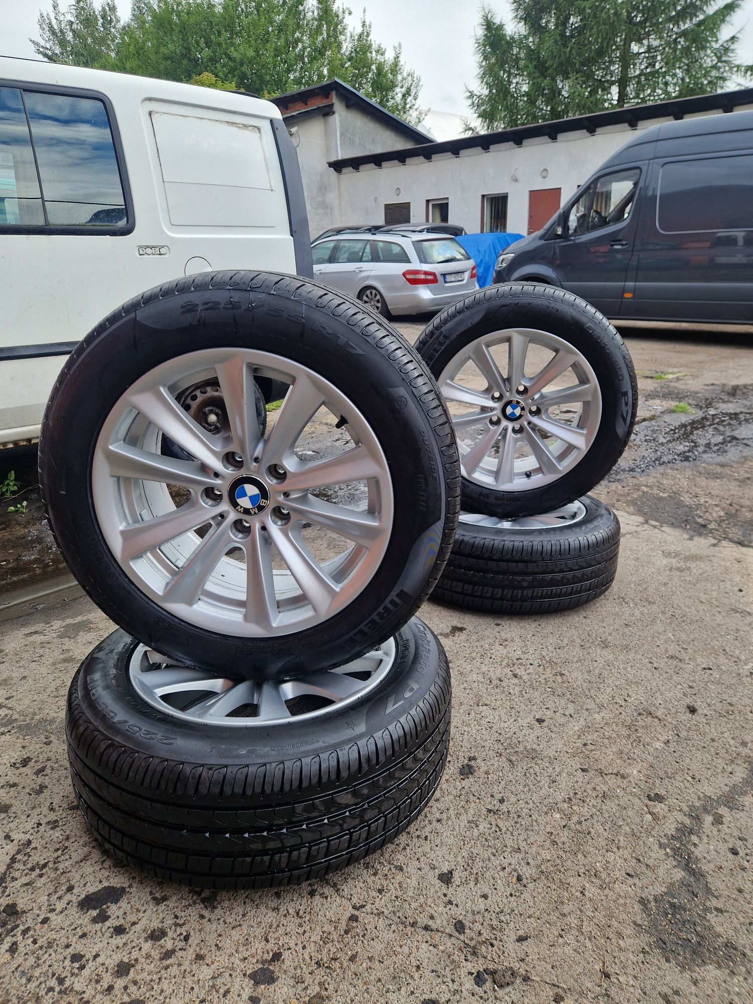 Alufelgi BMW 5x120  225/55/17 ET 30 Opony letnie