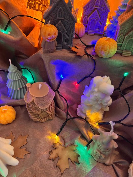 Jedyna taka! Halloweenowa wioska ze świec gipsu i drewna
