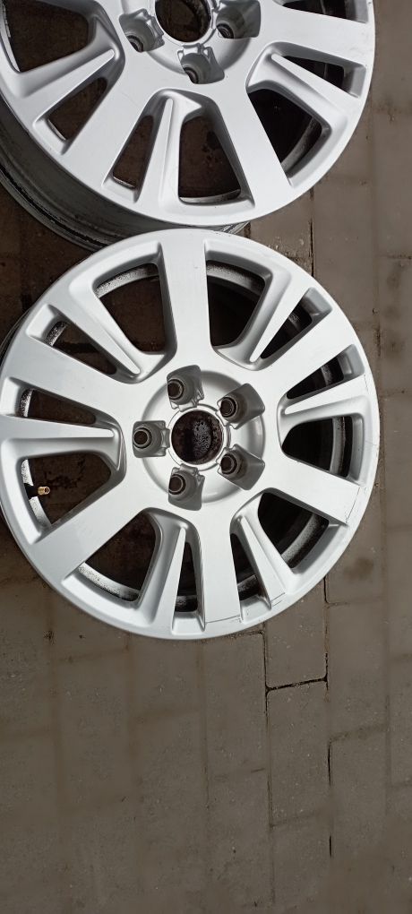 Felgi Aluminiowe 5x112,R16,ET42,7j Audi A6 C6