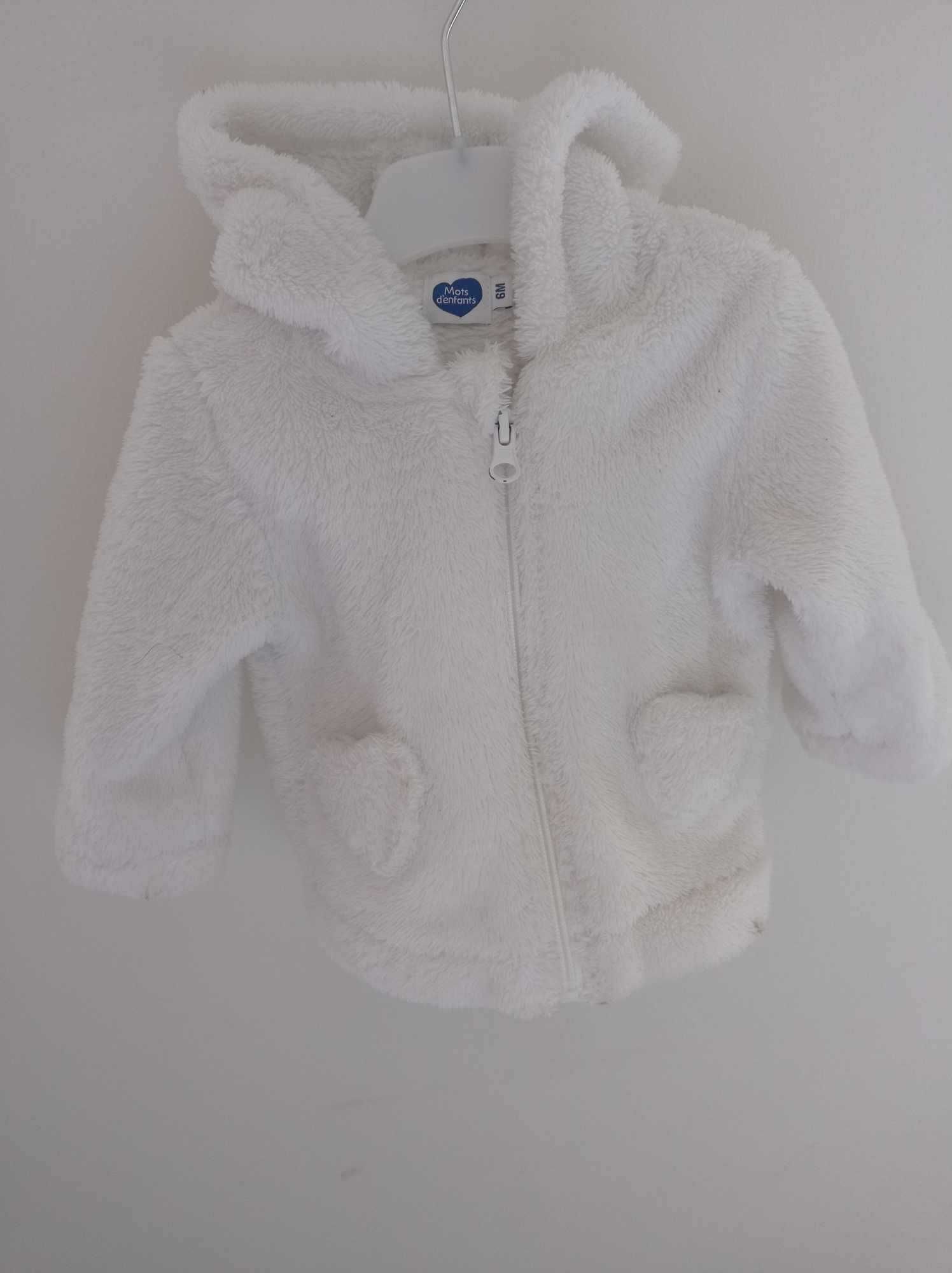 Roupa e calçado para menina até 2 anos