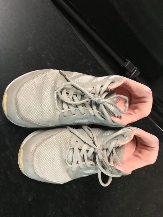 Tenis Dunlop n37 outro adidas n36,5