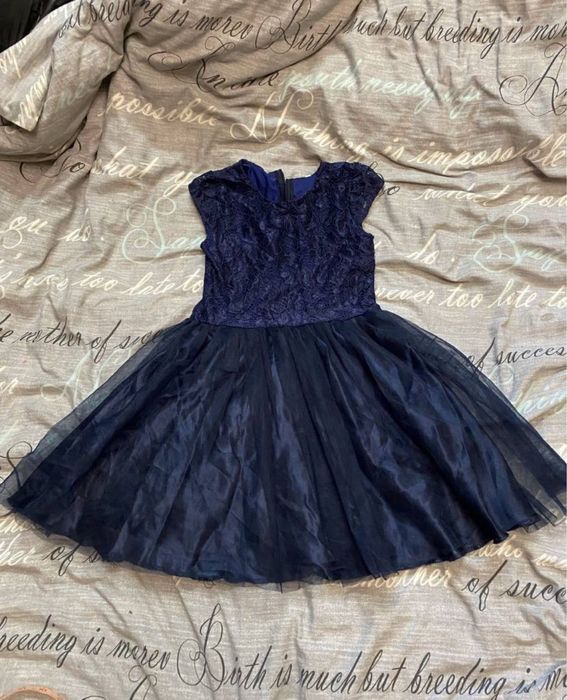 Синя сукня для дівчинки