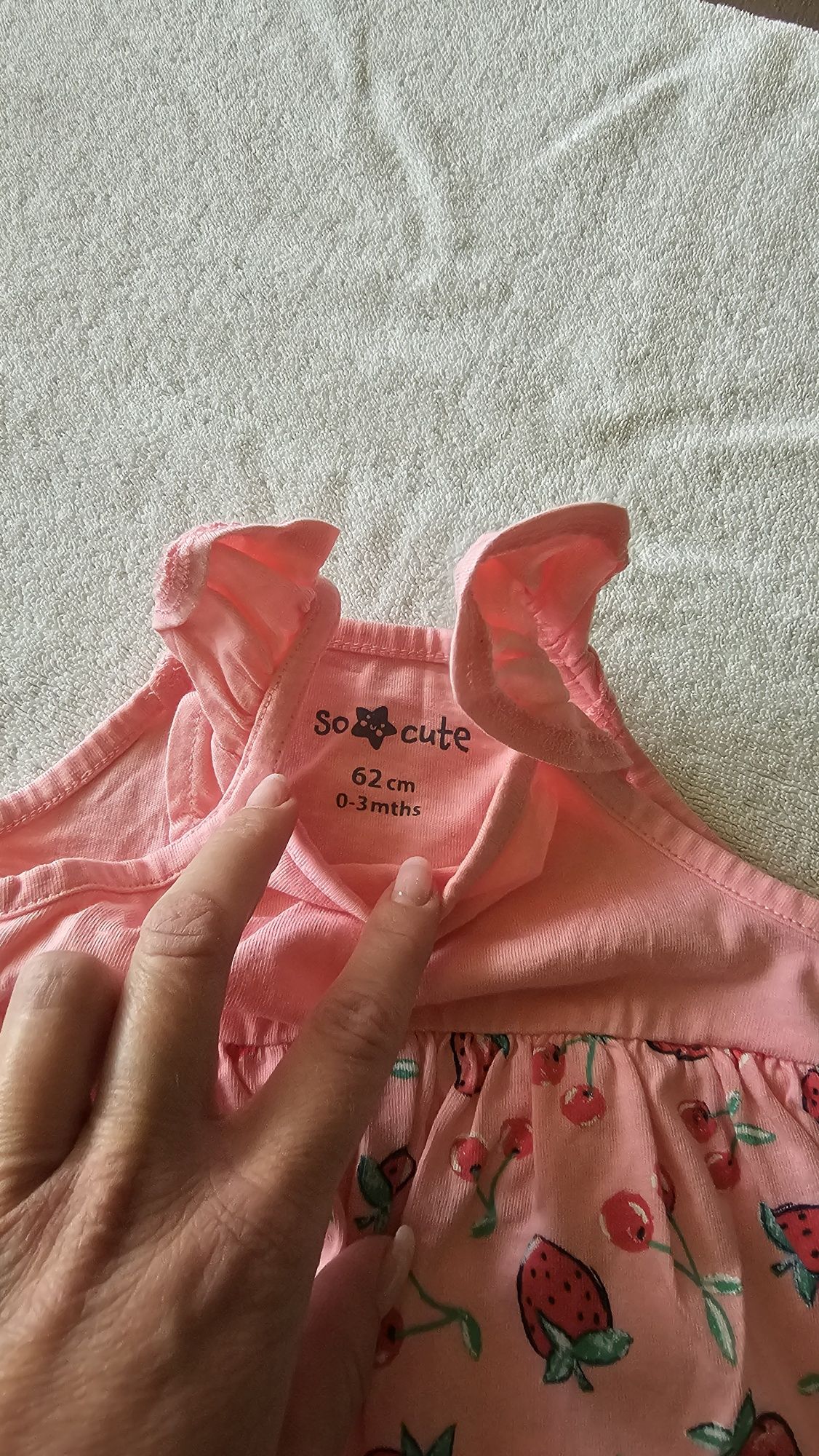 Sukienka body Truskawki rozmiar 62
