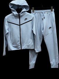 костюм Nike Tech Fleece размер от 9 до 16