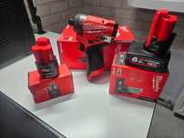 Zakrętarka udarowa Milwaukee M12 FID2 + akumulator(y)