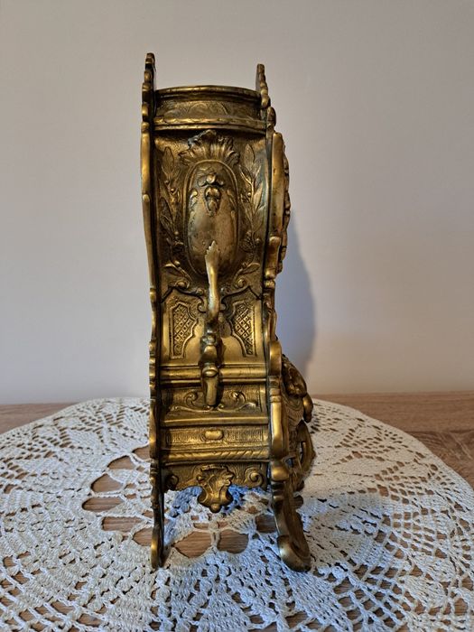 Mosieżny zegar kominkowy