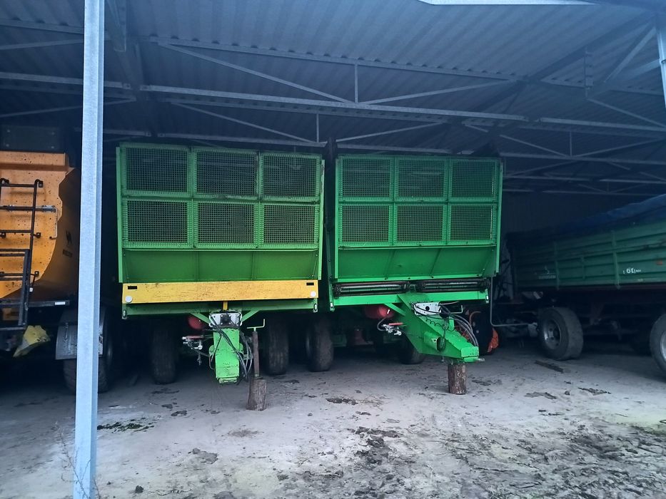 Fortschritt T088. Rozrzutnik . Przyczepa. Przyczepa objetościowa