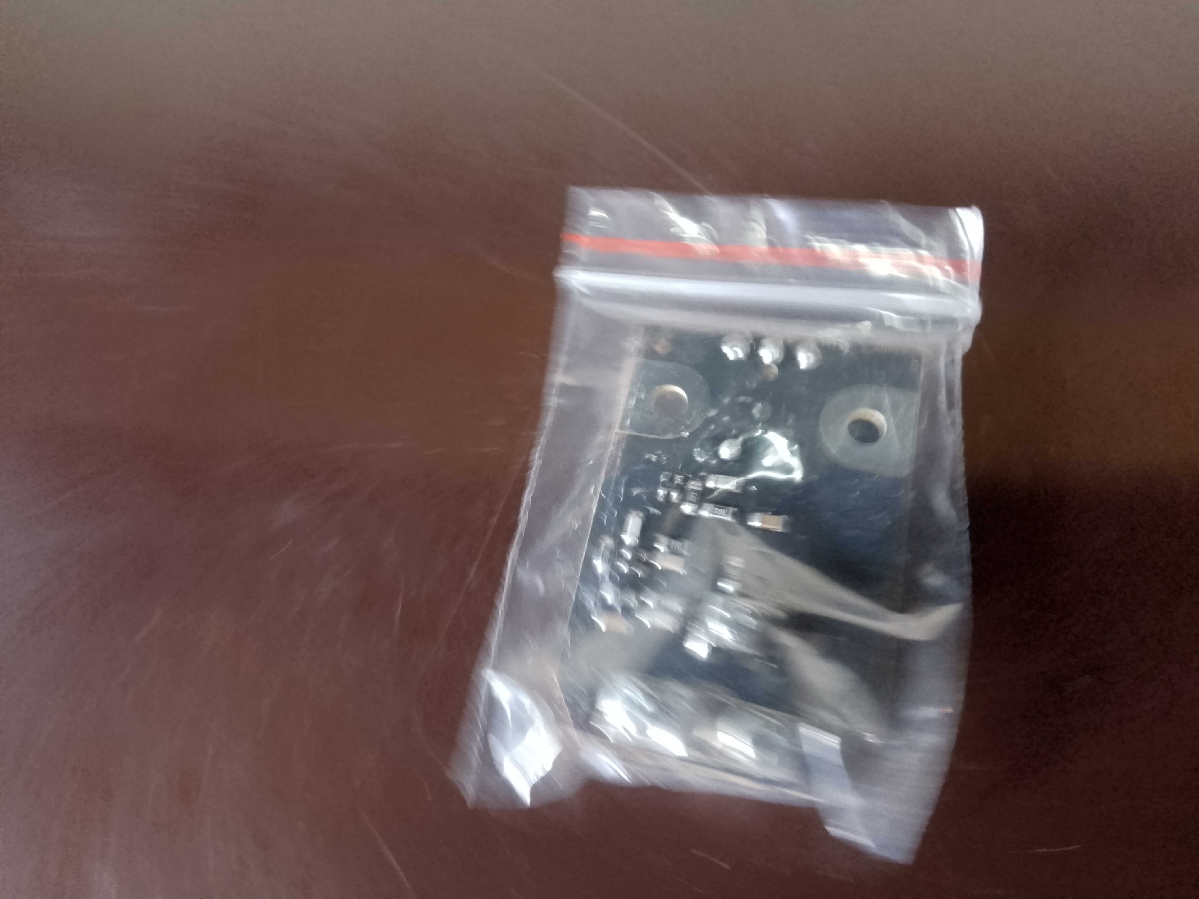 MOCNY wzmacniacz antenowy PŁYTKA 127dB do anteny siatkowej dvb t gps m