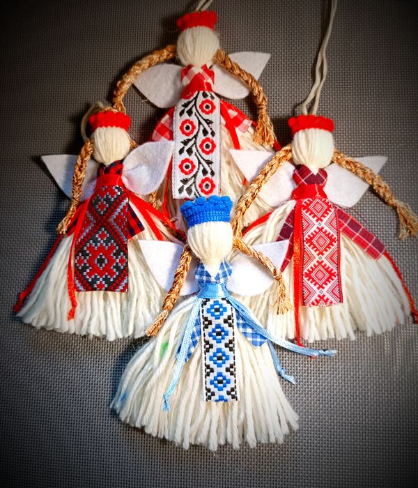 Українська ляльки, ангели мотанки, великодній декор, паска