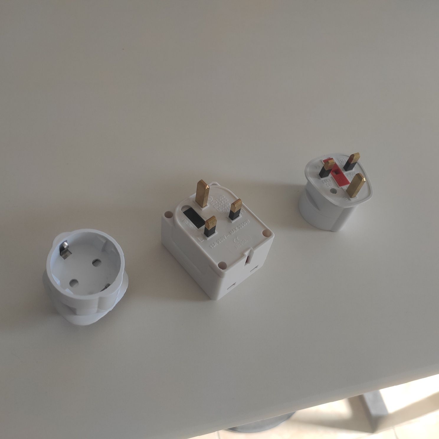 Adaptador tipo G para tipo F e múltipla tipo G