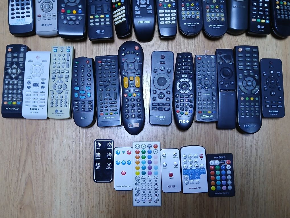 Piloty tv / dekoder / DVD / itp / mega mix