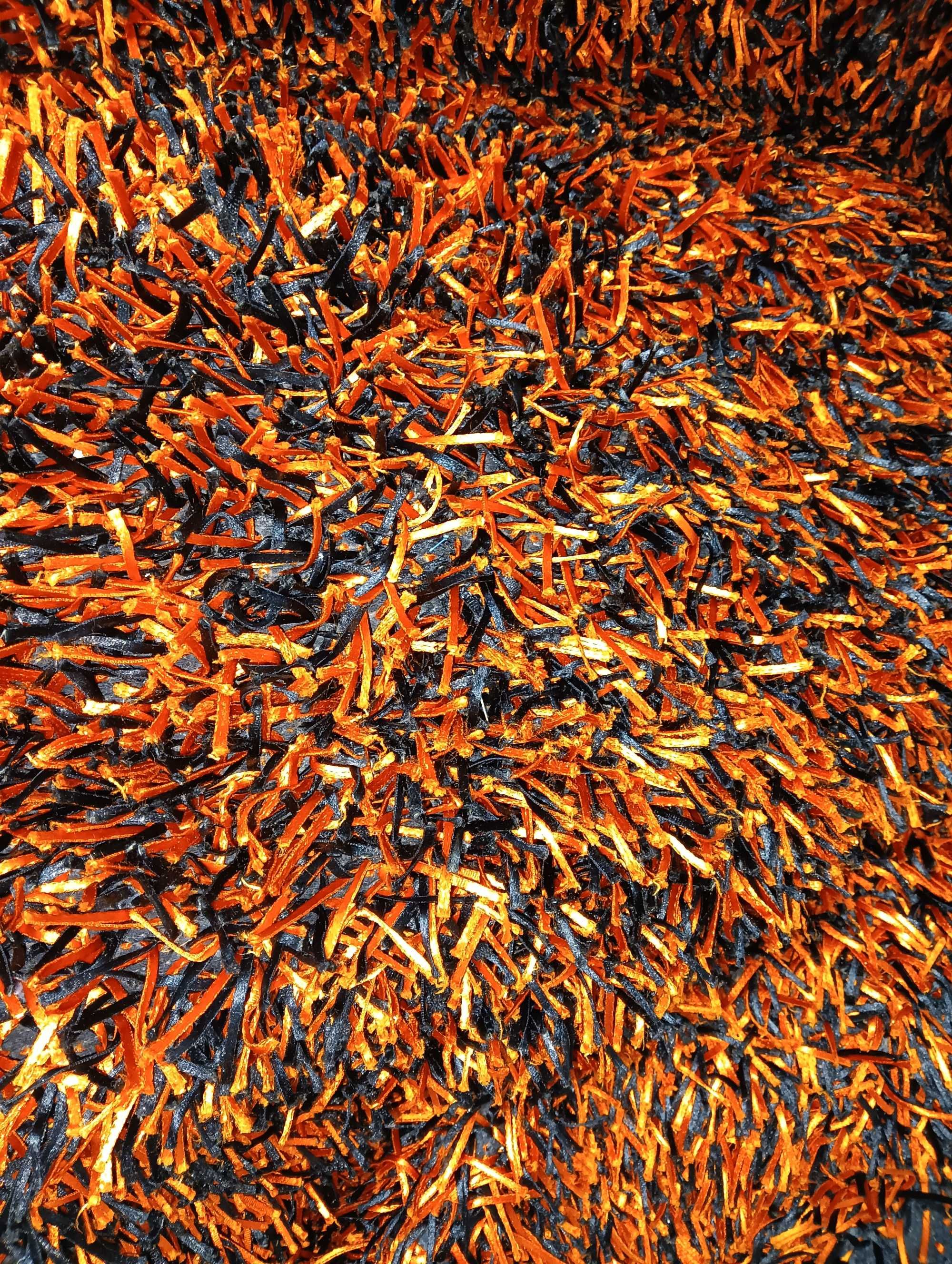 tapete laranja e preto 200x200