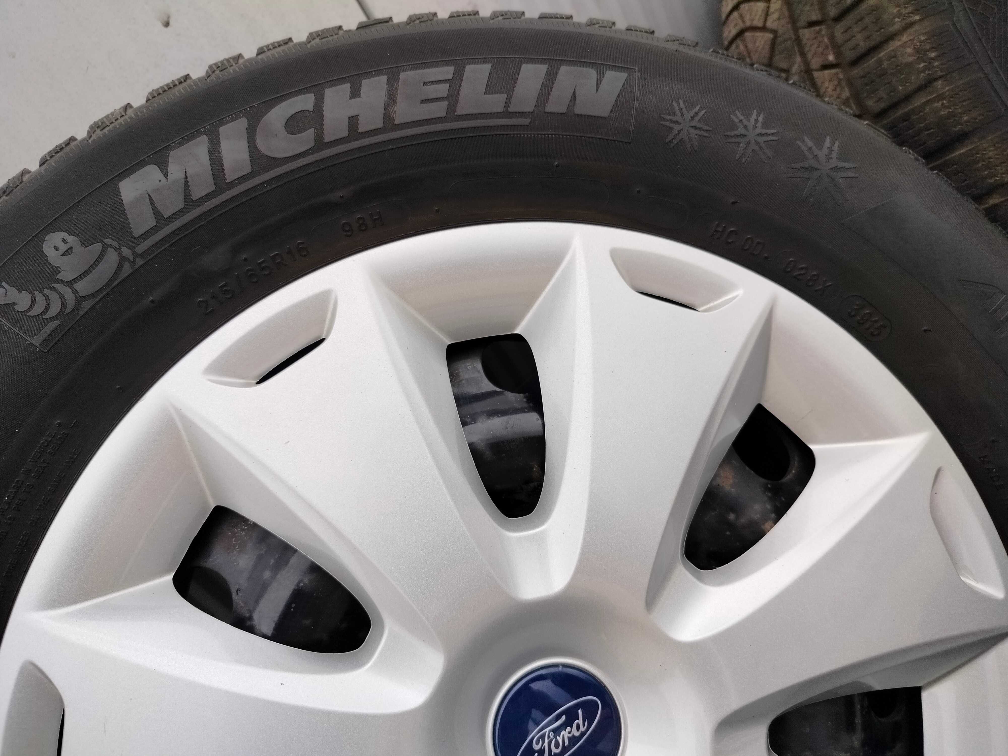 Koła zimowe 215/65/R16 Ford Kuga OE