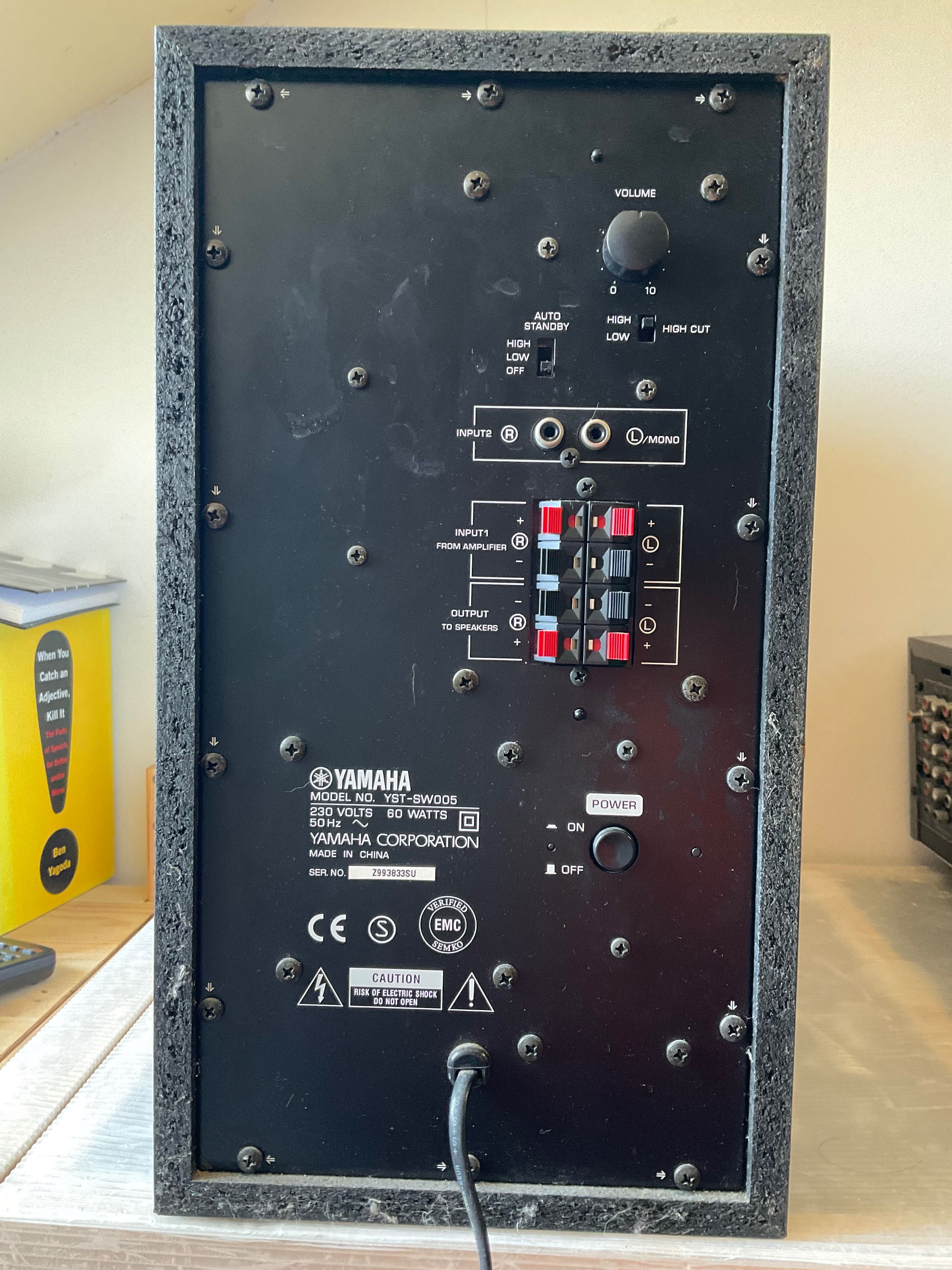 Sistema de Som + Amplificador RX-V440RDS + Subwoofer Yamaha
