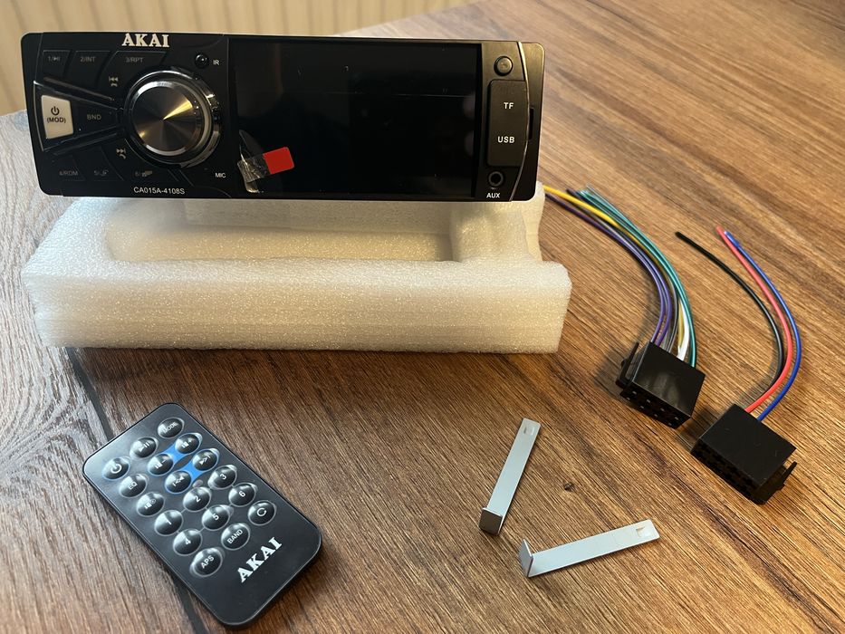 Radio samochodowe AKAI CA015A-4108S Bluetooth Pilot