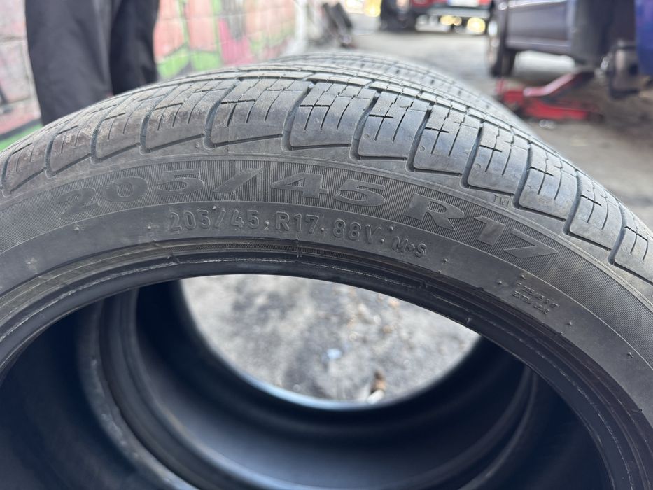 Pirelli 205 45 R17