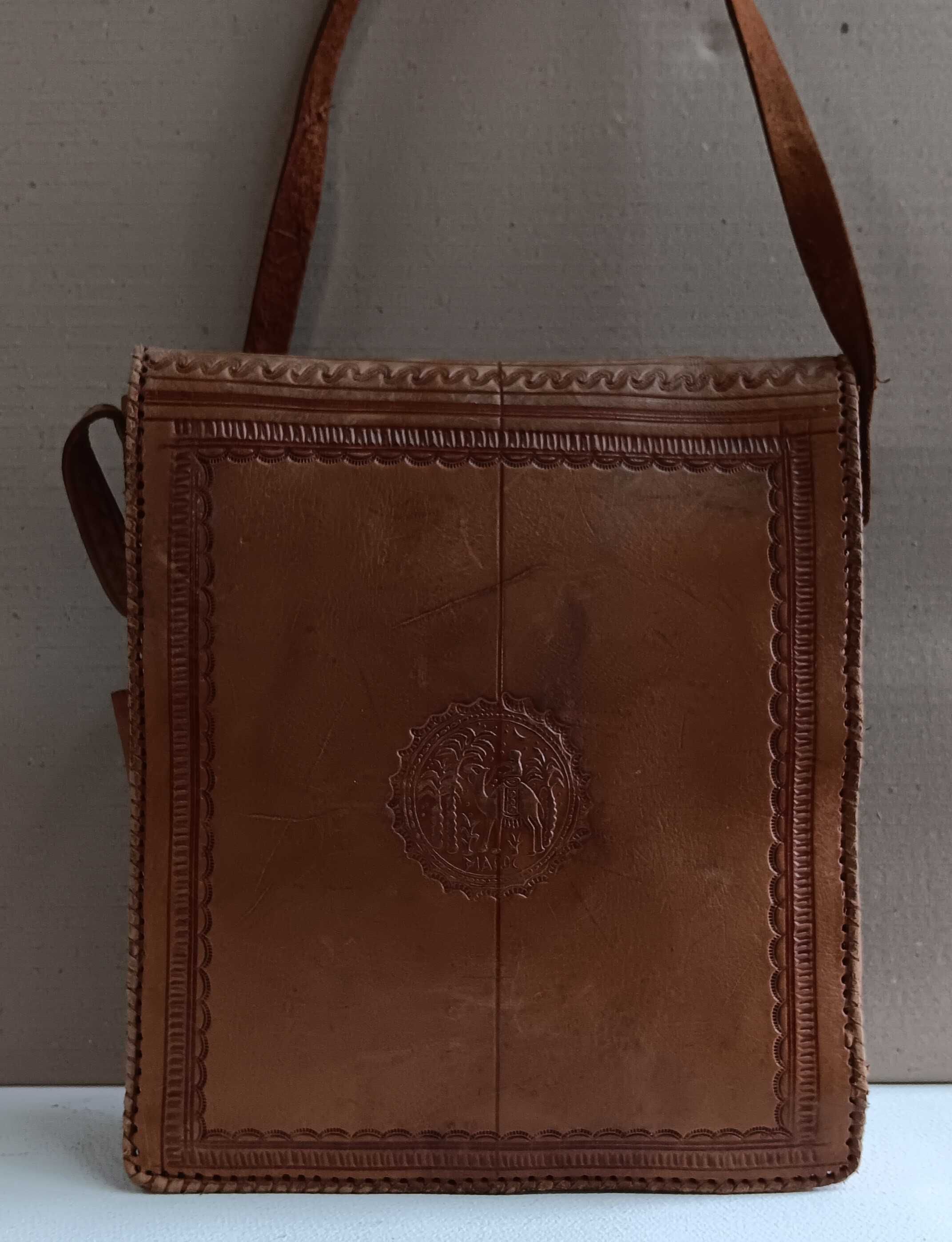 Saco à tiracolo em cabedal lavrado, para senhora