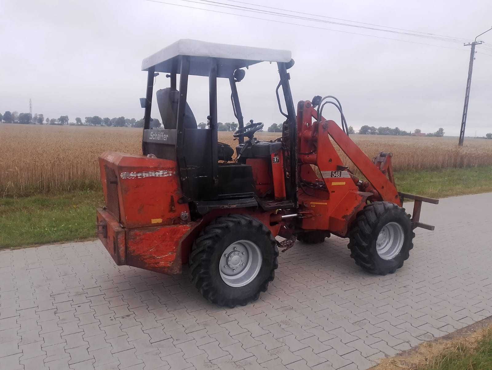 Ladowarka schaffer 548