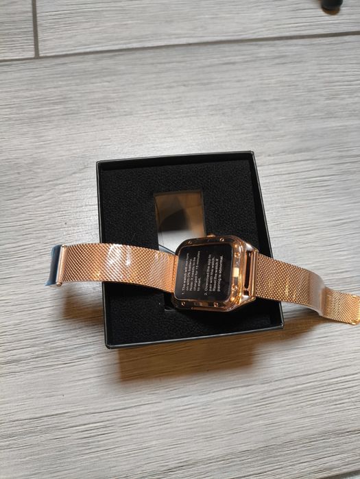 Smartwatch dla kobiet, 1,59" z funkcją śledzenia zdrowia, wodoszczelny