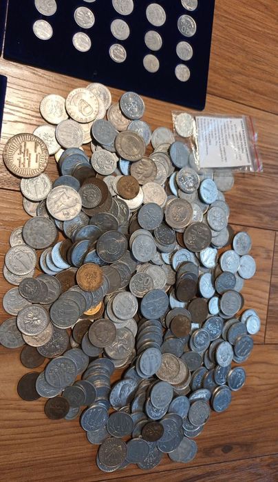 Monety i banknoty zestawy