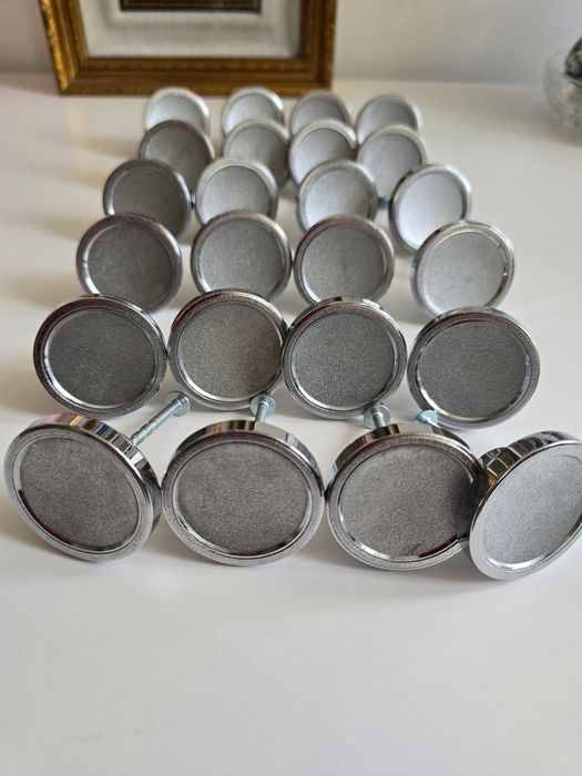 Uchwyty do mebli 24 sztuki