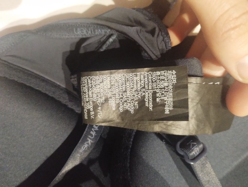 Śliczny biustonosz granatowy push up Calvin Klein rozm 65d