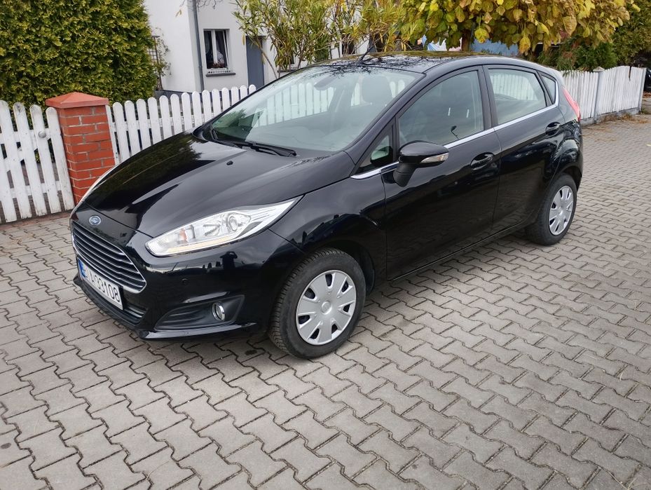 Ford Fiesta* Super stan*