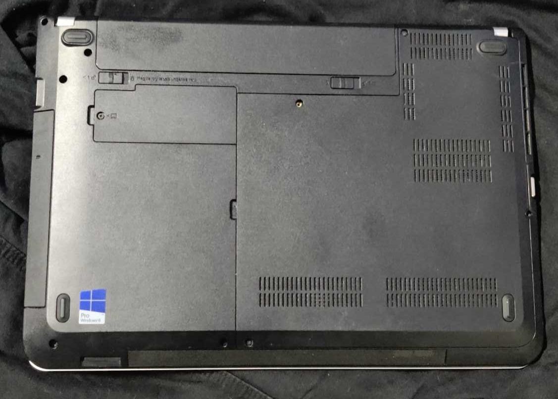Ноутбук LENOVO ThinkPad Edge   i3-4000m. новая батарея