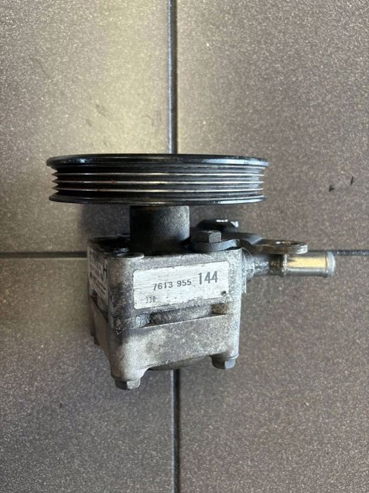 POMPA WSPOMAGANIA NISSAN 7613955144