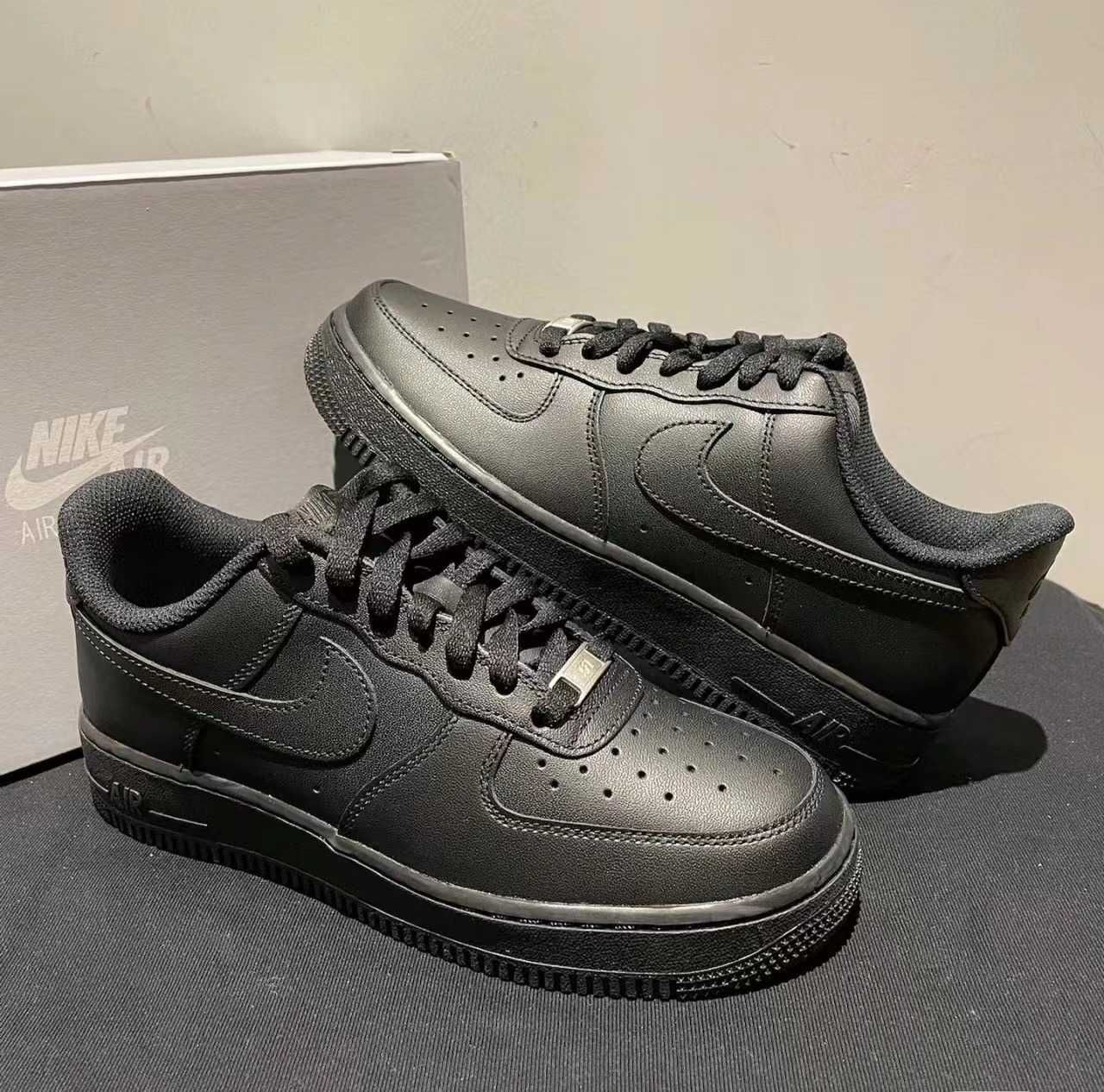 Nike Air Force 1 '07 Black 43