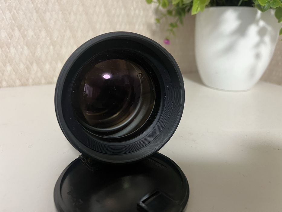 Объектив Samyyang 85mm f1.4 Canon EF