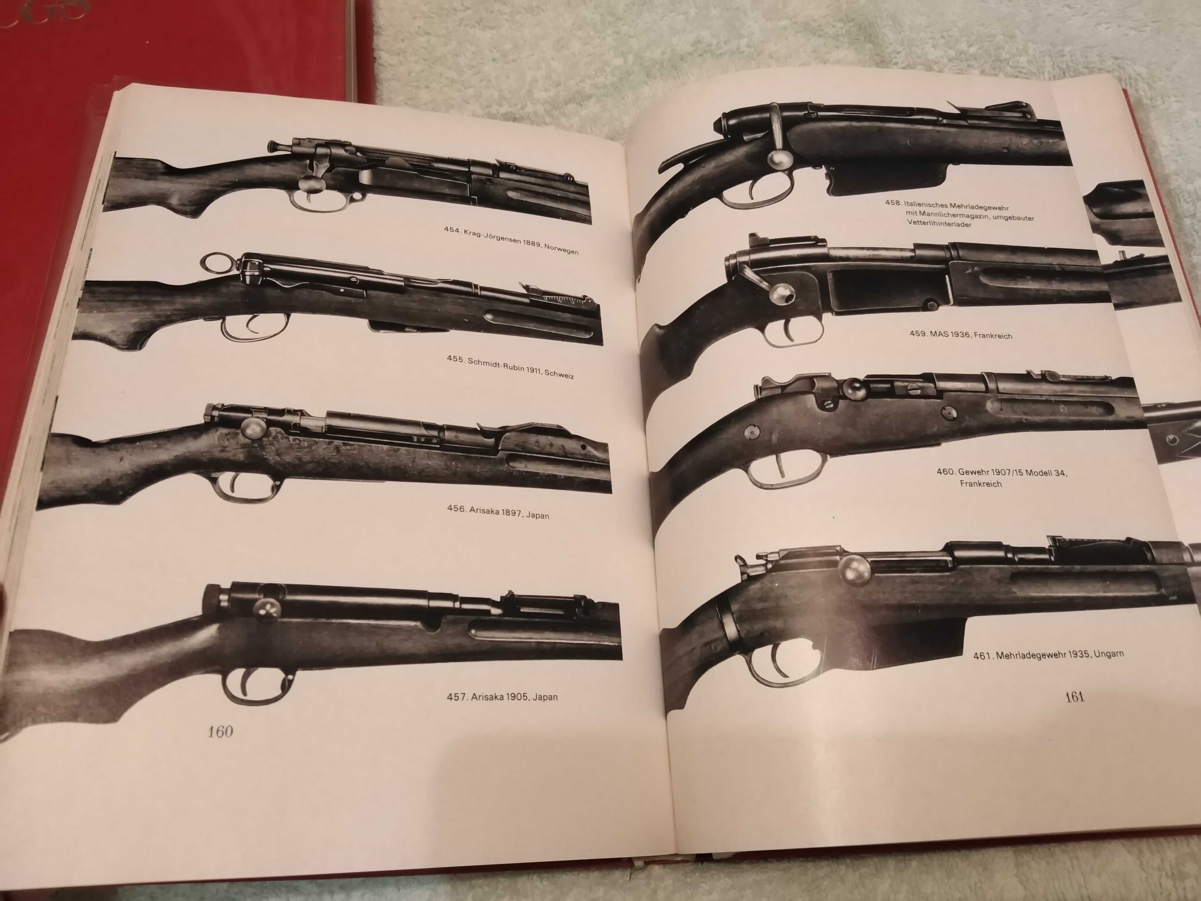 Книги по оружию на немецком языке в даух книгах.