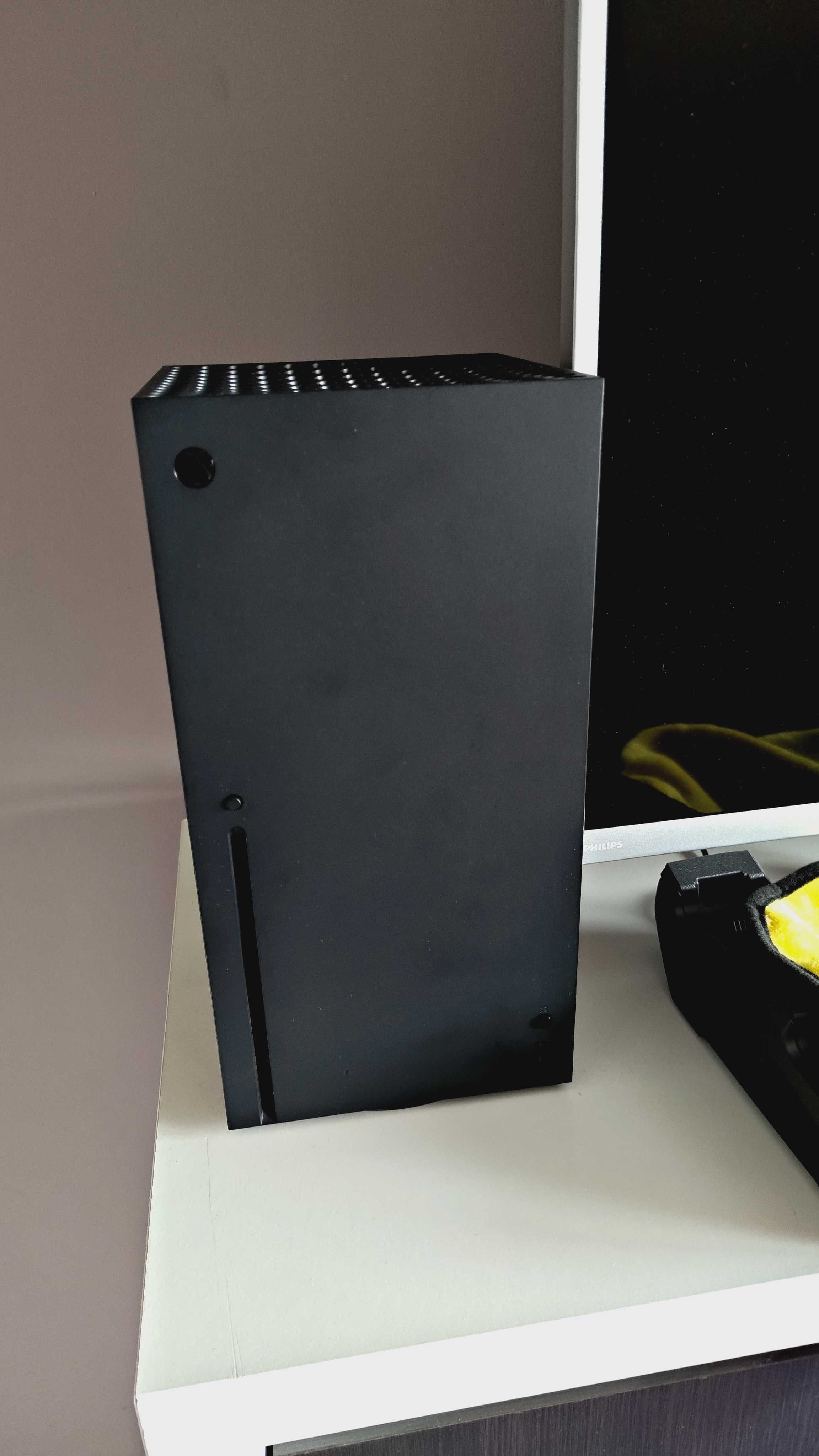 Sprzedam konsole XBOX series X 1T