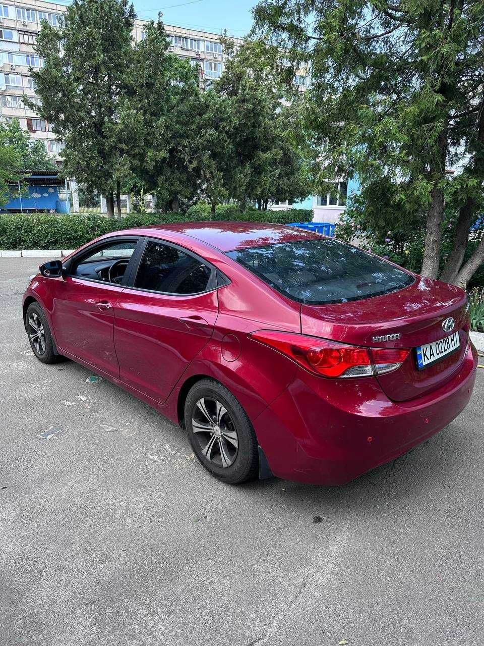 Hyundai Elantra 2011