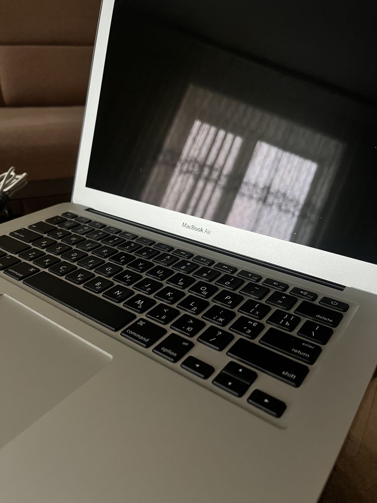 MacBook Air (13-inch, Mid 2013)