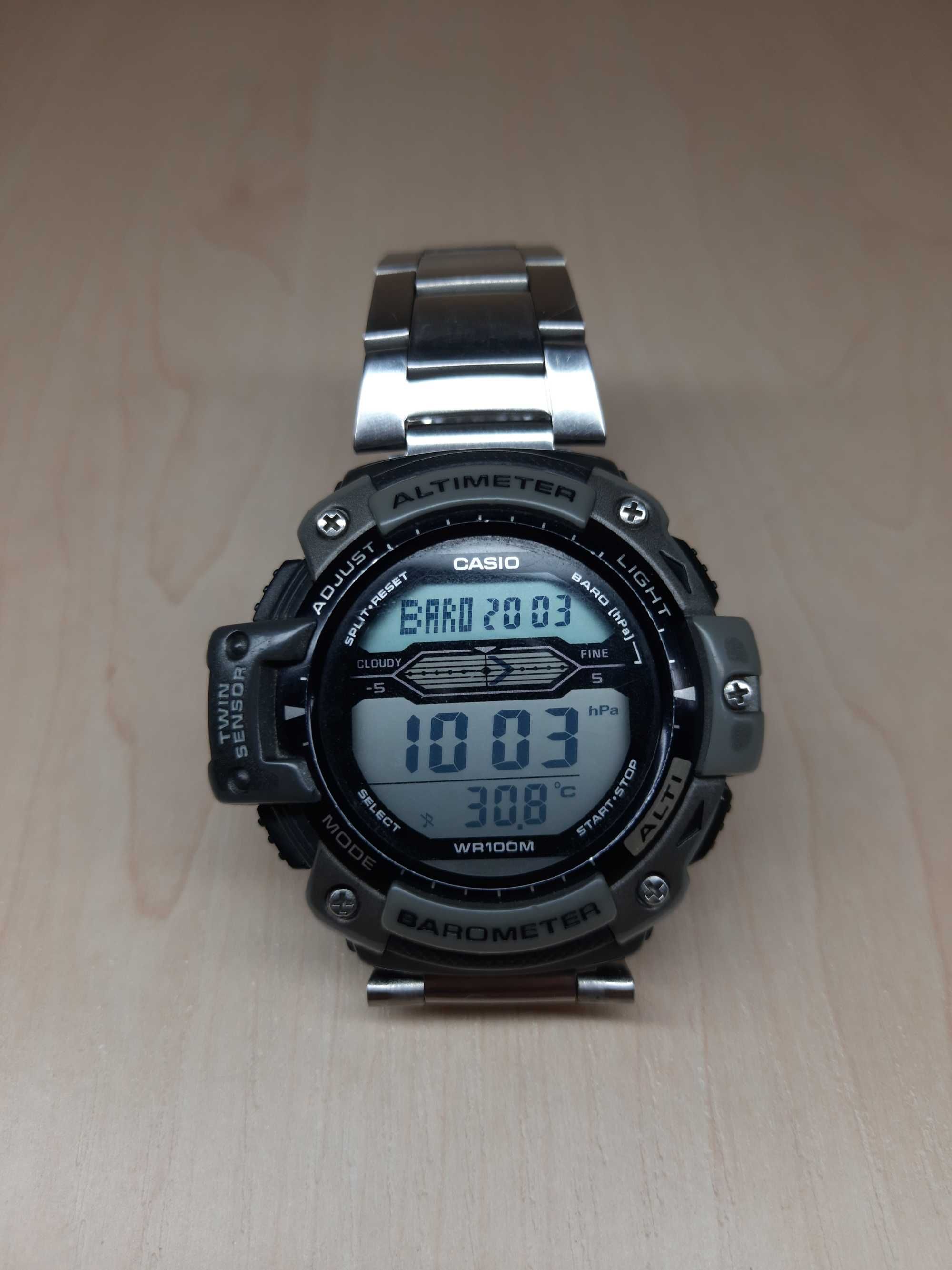 Наручний годинник Casio SGW-300